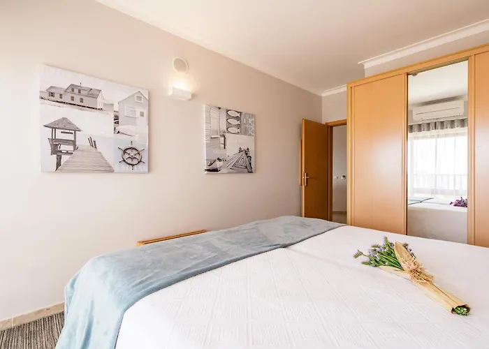 Rocha Ocean View Apartment Portimao